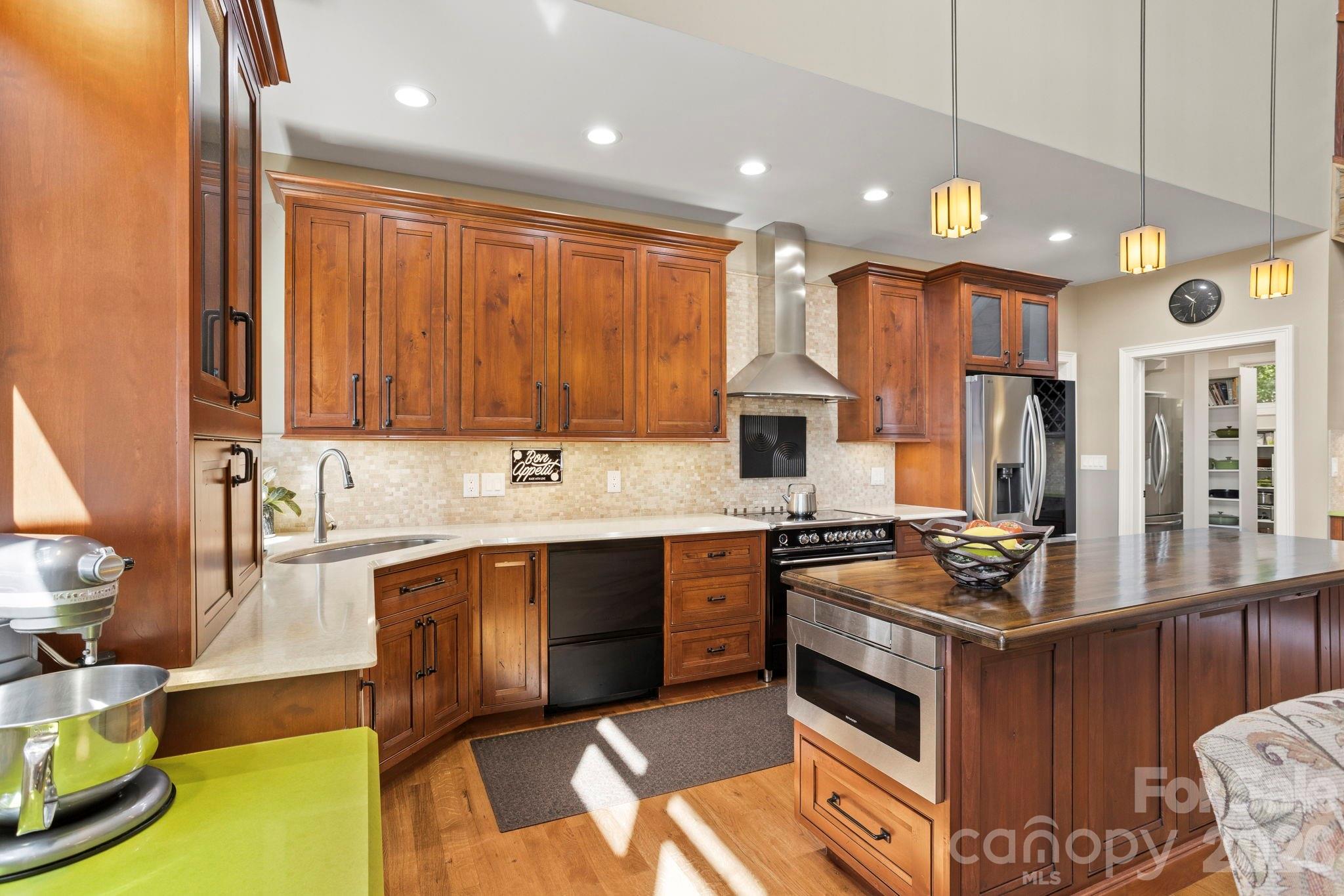 426 Eagle Ridge Road Zirconia, NC 28790 - Photo 12 of 48