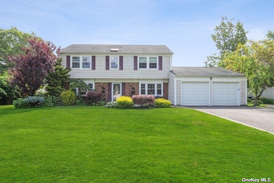 31 Pennaquid Road Coram, NY 11727 - Photo 1 of 1 Gallery Image 1