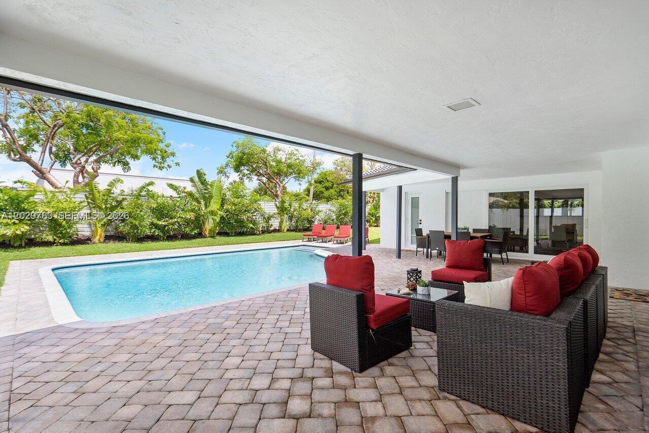 6991 Northeast 7th Avenue Boca Raton, FL 33487 - Photo 26 of 40