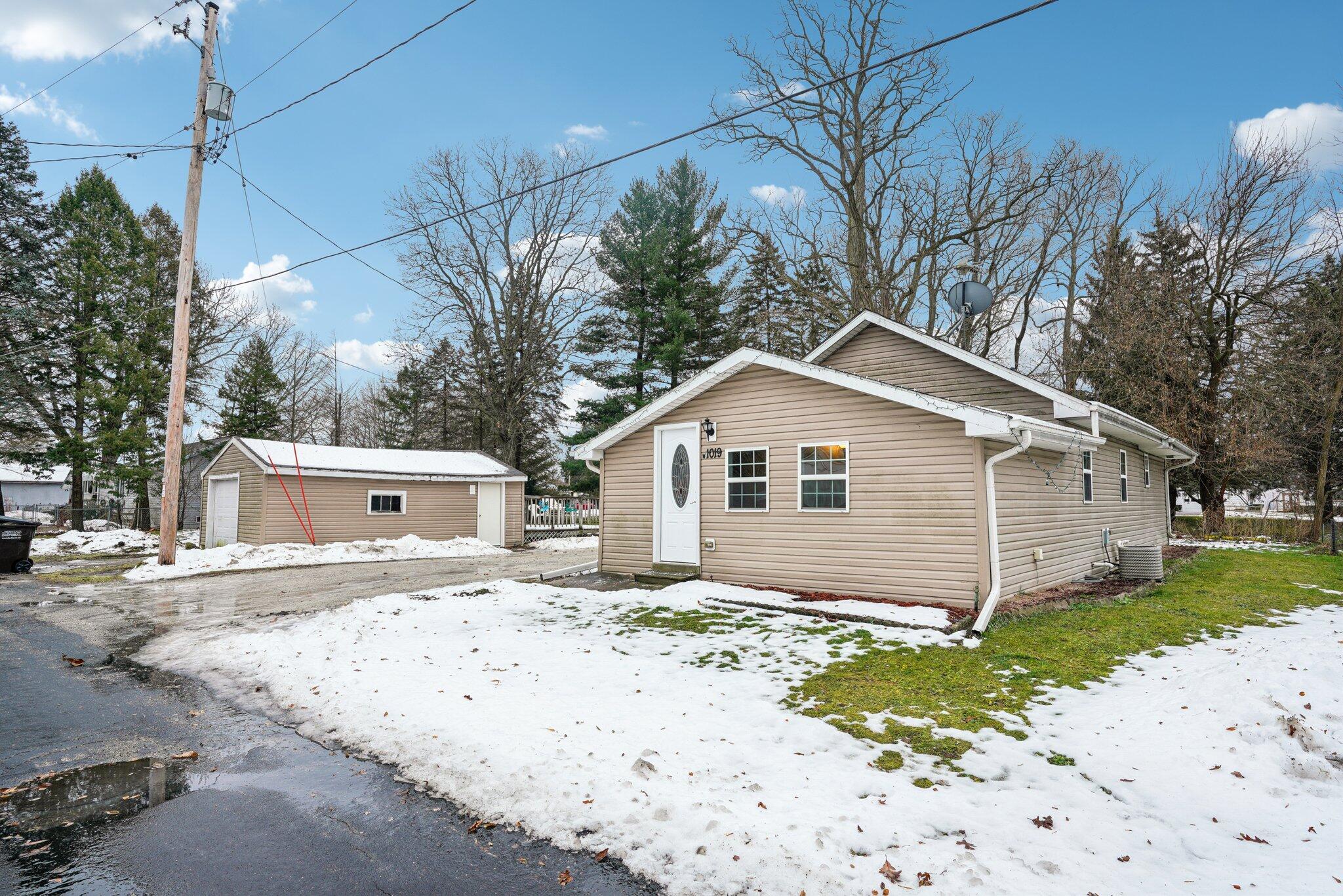 W1019 Narcissus Road Bloomfield, WI 53128 - Photo 1 of 1 1