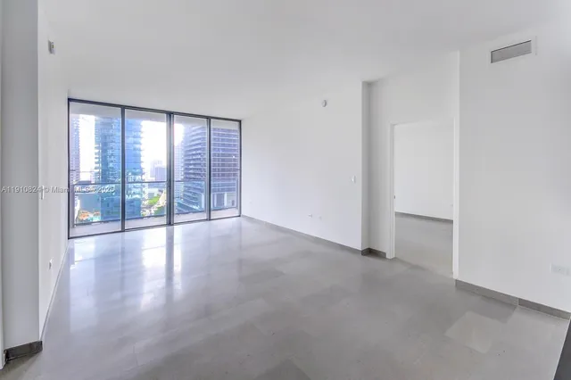 $5,900 | 88 Southwest 7th Street, Unit 1503, Miami, FL 33130