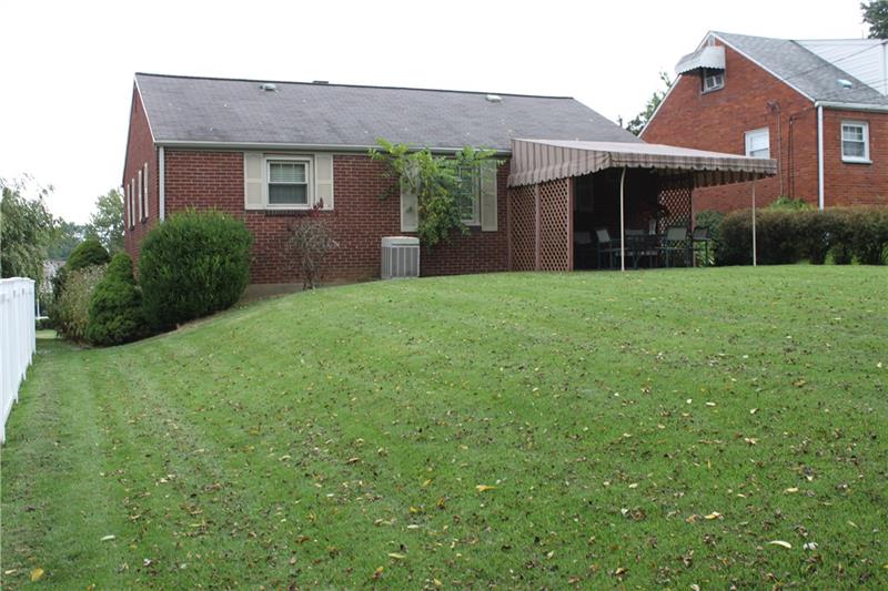 1947 Borland Road Pittsburgh, PA 15243 - Photo 4 of 20 Gallery Image 4
