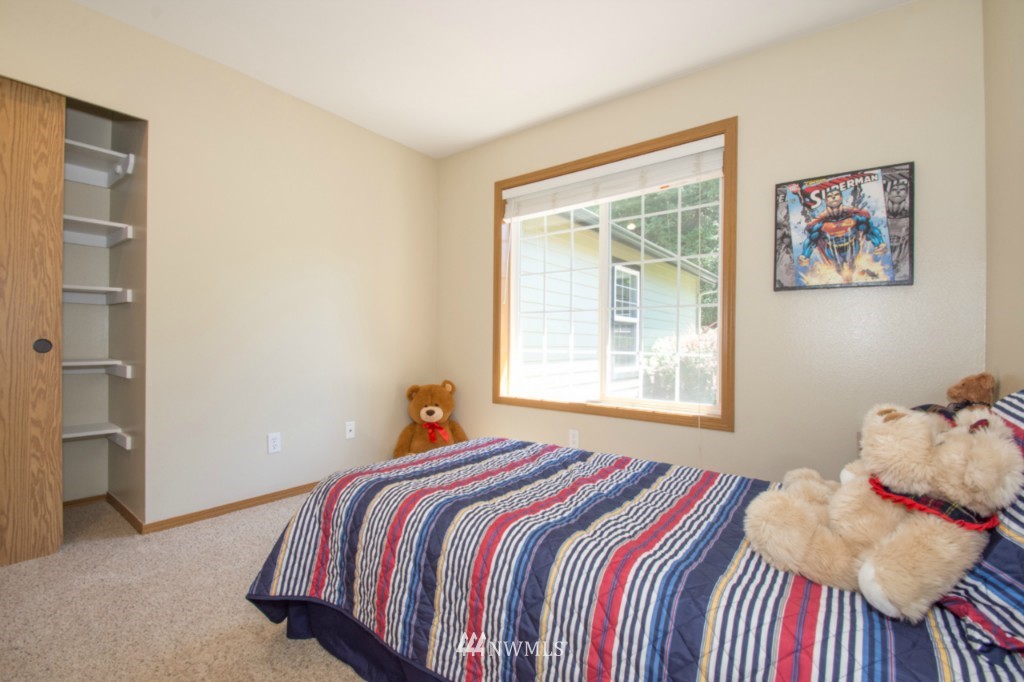 4031 Stohlton Road Southeast Port Orchard, WA 98366 - Photo 14 of 25 Gallery Image 14