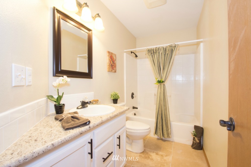 4031 Stohlton Road Southeast Port Orchard, WA 98366 - Photo 16 of 25 Gallery Image 16