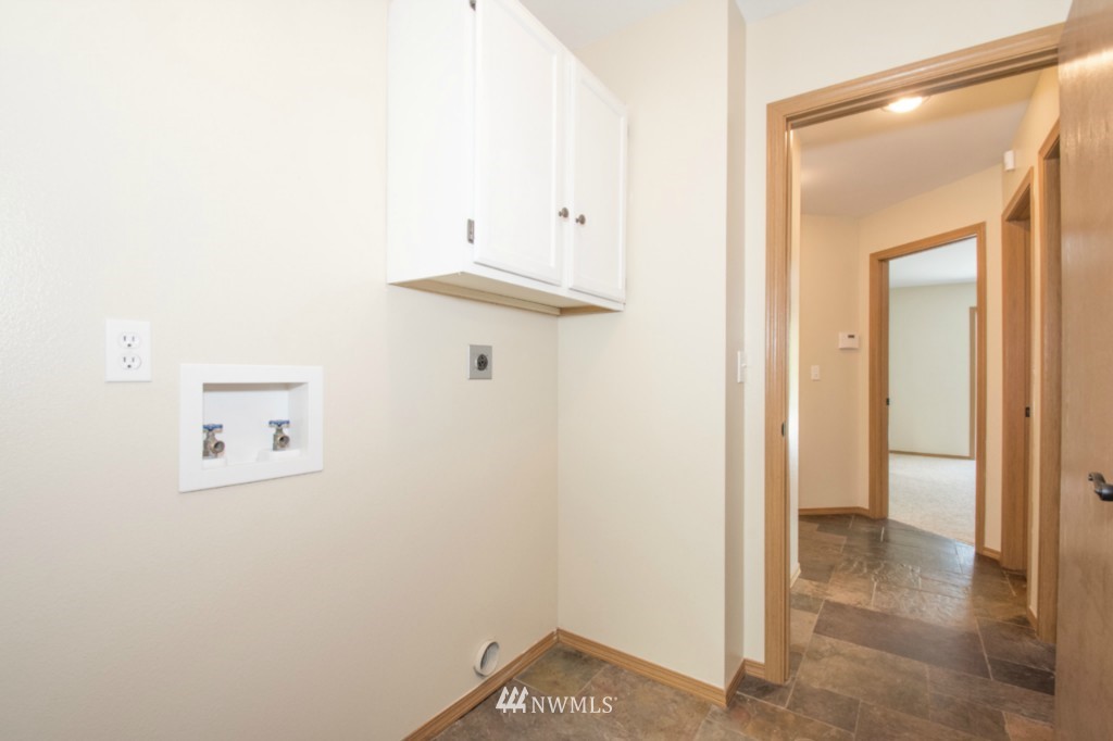 4031 Stohlton Road Southeast Port Orchard, WA 98366 - Photo 18 of 25 Gallery Image 18
