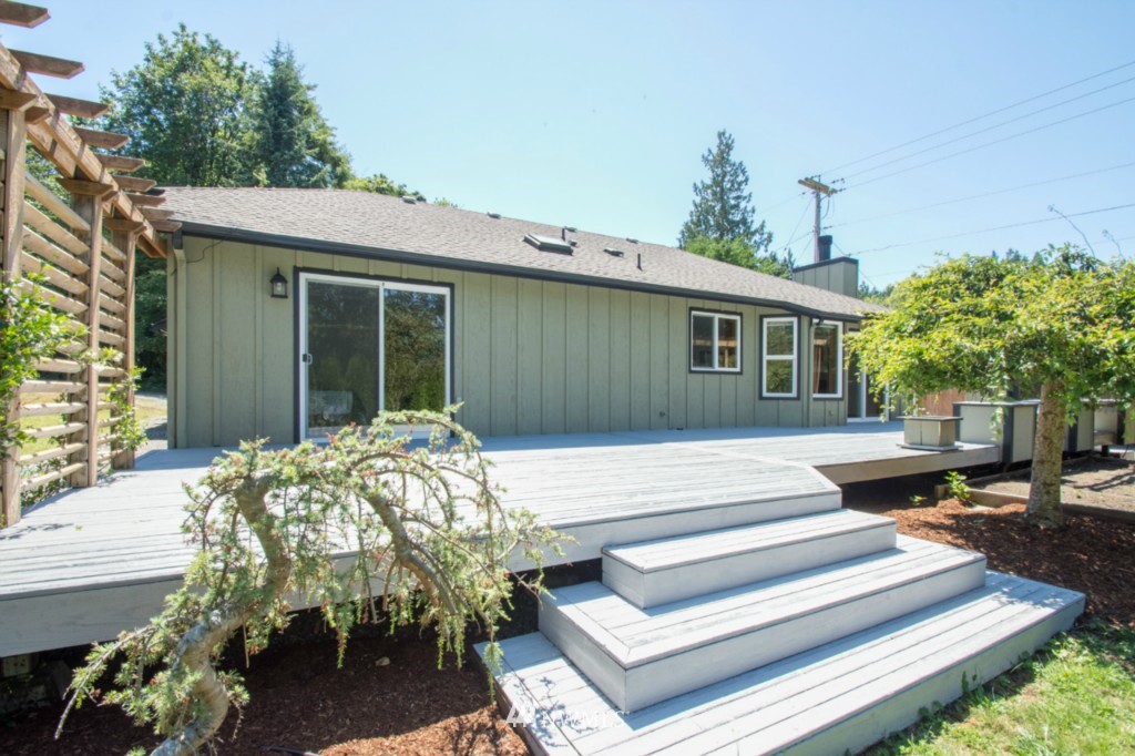 4031 Stohlton Road Southeast Port Orchard, WA 98366 - Photo 21 of 25 Gallery Image 21