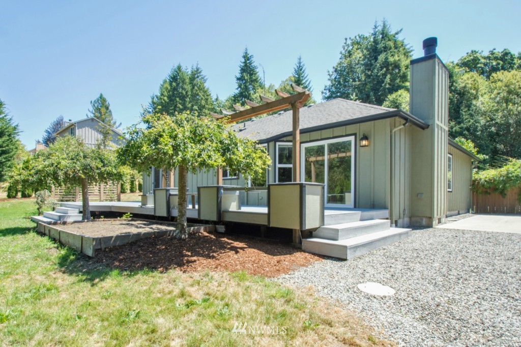 4031 Stohlton Road Southeast Port Orchard, WA 98366 - Photo 22 of 25 Gallery Image 22