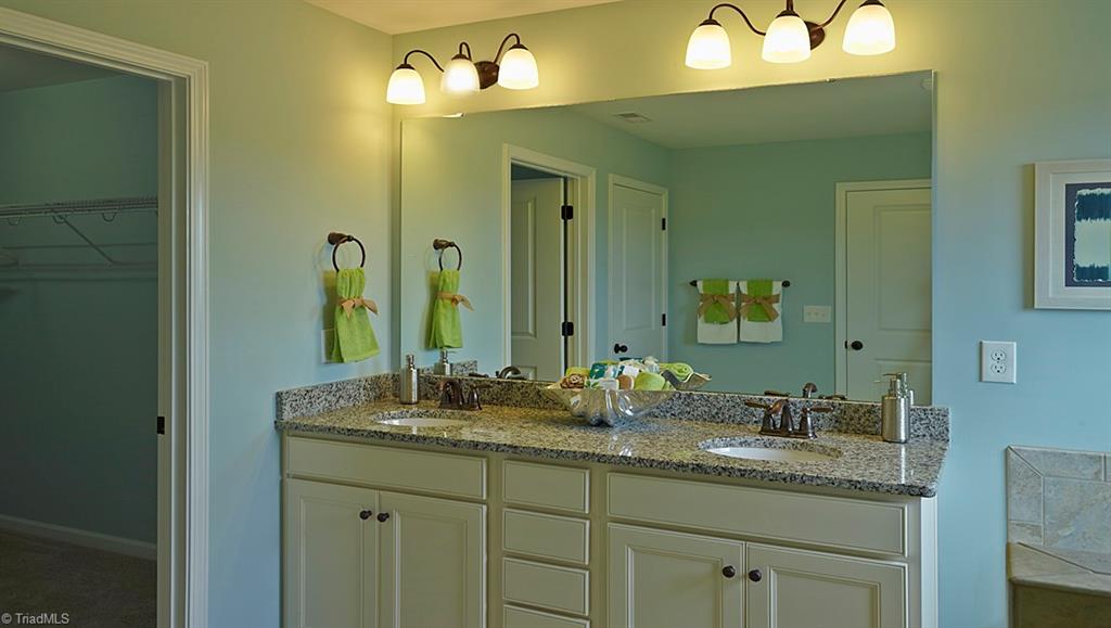 4 Finley Ridge Way, Unit 30 Greensboro, NC 27455 - Photo 24 of 26 Gallery Image 24