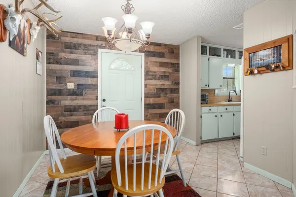 $800,000 | 4856 North Fm 356, Onalaska, TX 77360