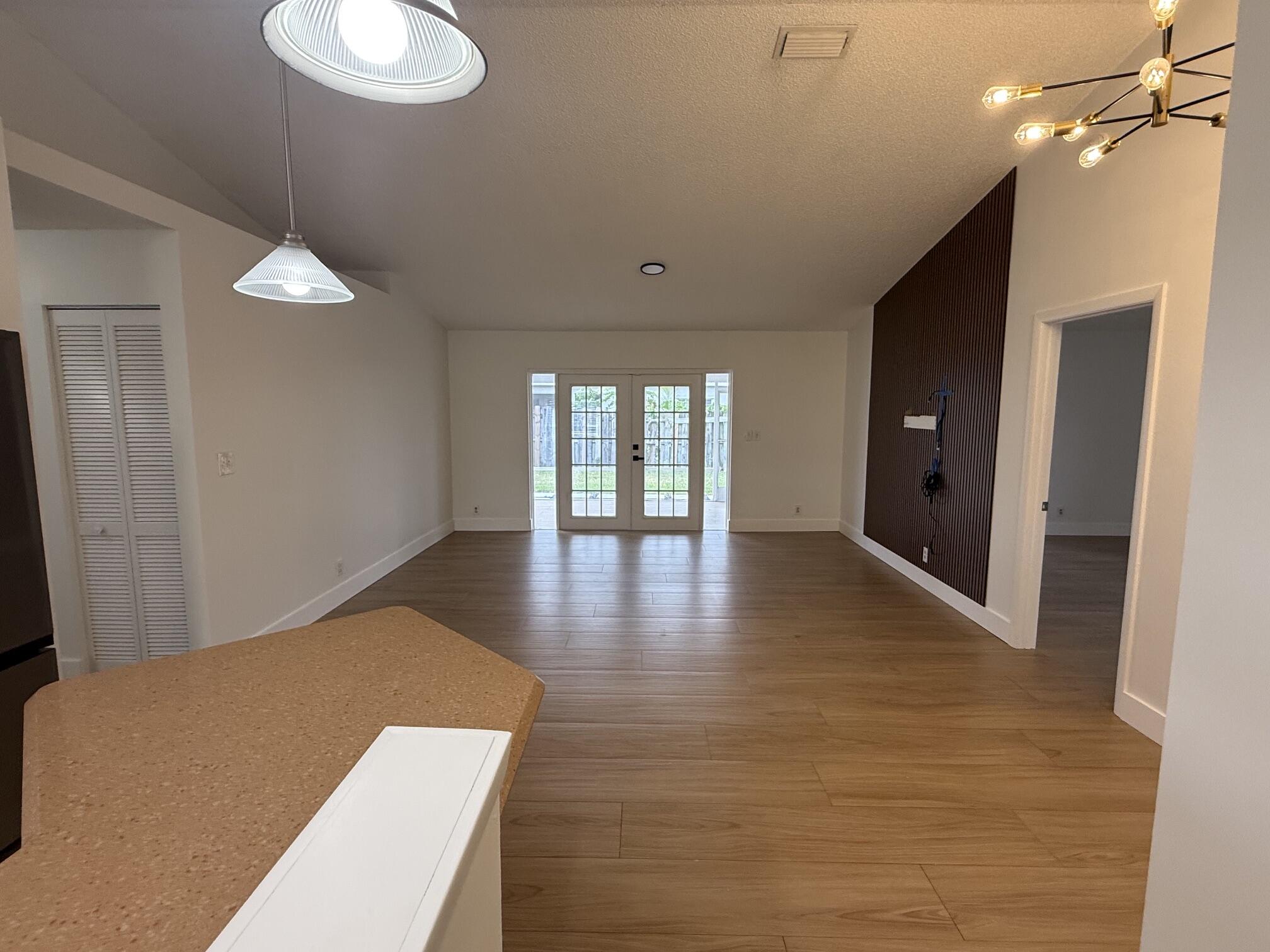 6249 Foster Street Jupiter, FL 33458 - Photo 17 of 25 IMG_9326