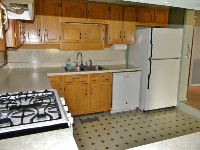 165 East Levi Lee Road Warsaw, IN 46582 - Photo 11 of 29 Gallery Image 11
