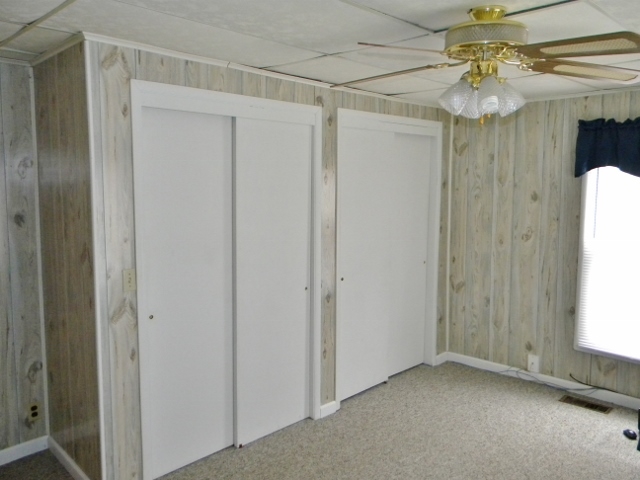 165 East Levi Lee Road Warsaw, IN 46582 - Photo 18 of 29 Gallery Image 18