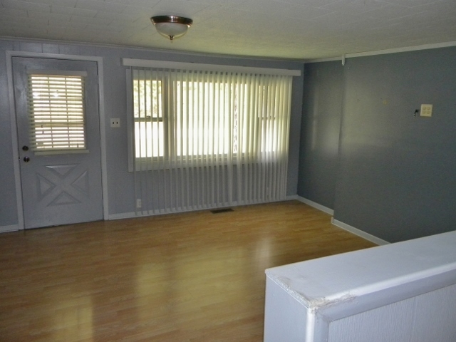 165 East Levi Lee Road Warsaw, IN 46582 - Photo 5 of 29 Gallery Image 5