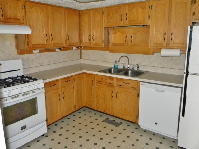 165 East Levi Lee Road Warsaw, IN 46582 - Photo 10 of 29 Gallery Image 10