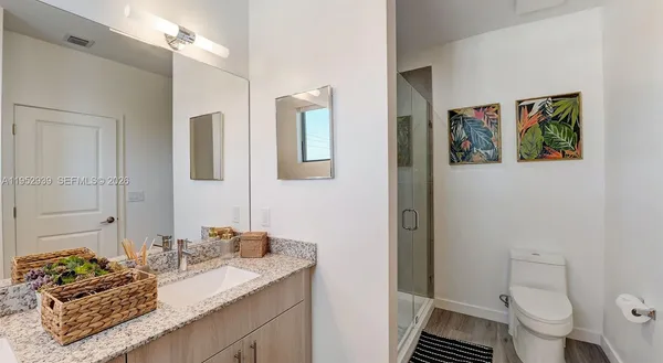 $3,501 | 1001 Northeast 58th Street, Unit A, Oakland Park, FL 33334