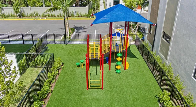 a view of an outdoor space yard and patio