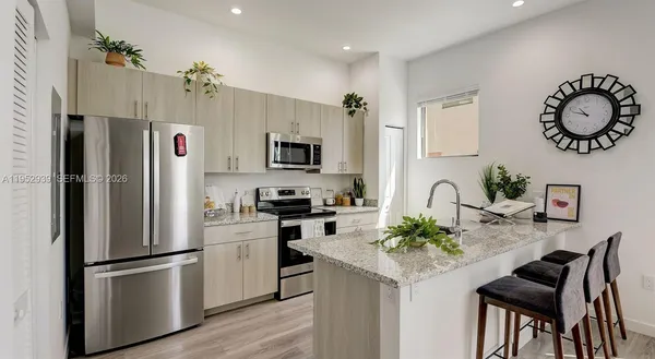 $3,501 | 1001 Northeast 58th Street, Unit A, Oakland Park, FL 33334