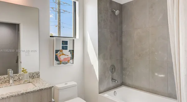 $3,501 | 1001 Northeast 58th Street, Unit A, Oakland Park, FL 33334