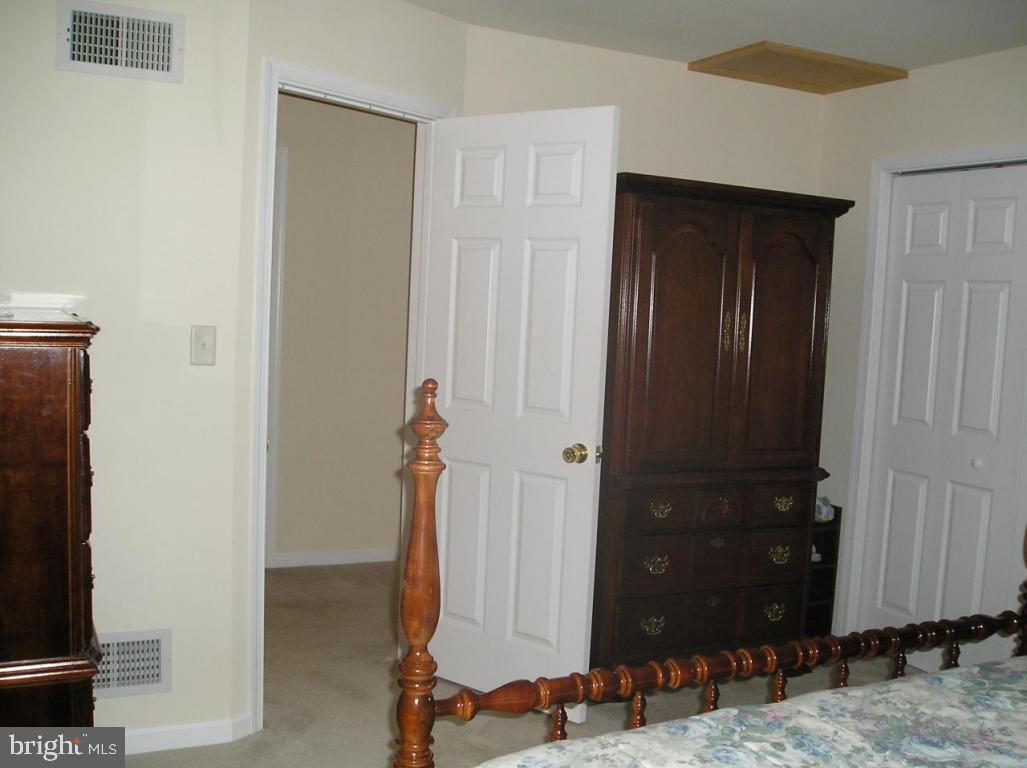 567 Royal Road Palmyra, PA 17078 - Photo 18 of 23 Gallery Image 18