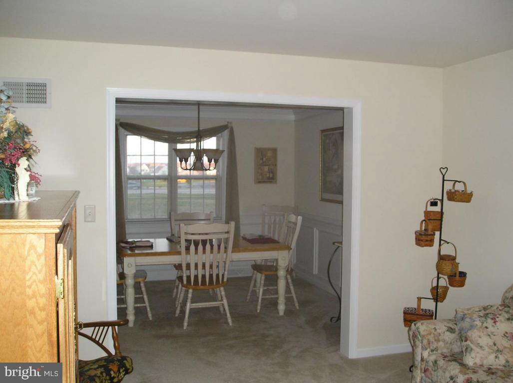 567 Royal Road Palmyra, PA 17078 - Photo 3 of 23 Gallery Image 3
