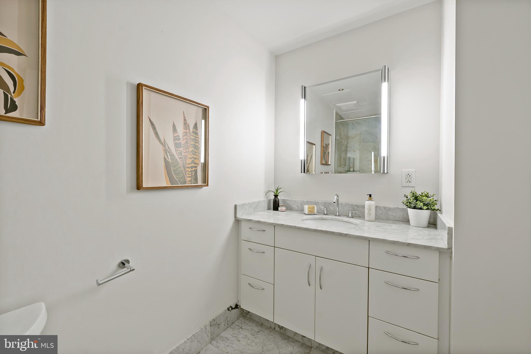 219 South 18th Street, Unit 526 Philadelphia, PA 19103 - Photo 21 of 25