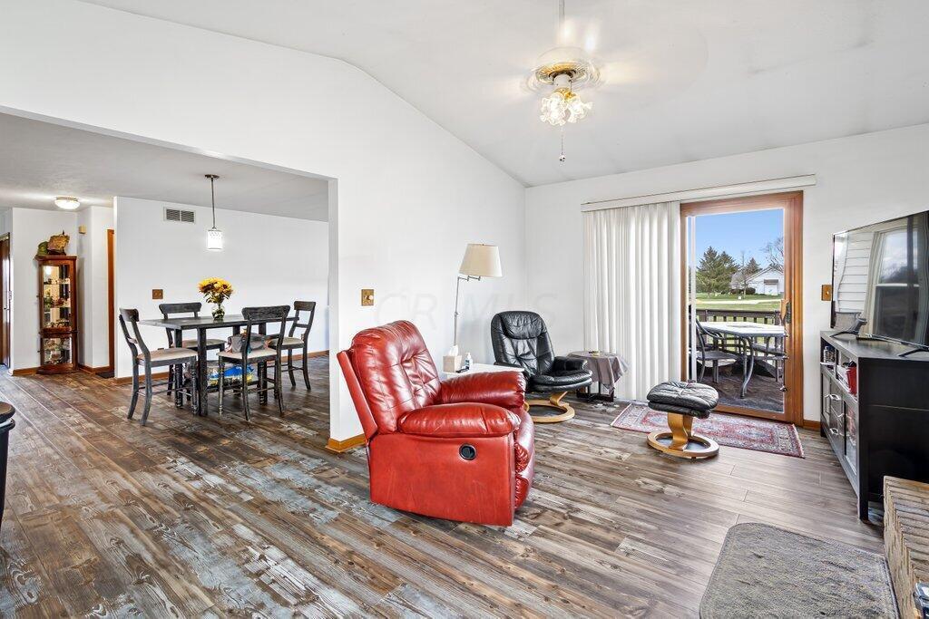 5500 Clover Valley Road Johnstown, OH 43031 - Photo 5 of 48 5500 Clover Valley Road-7.jpg-SMALL