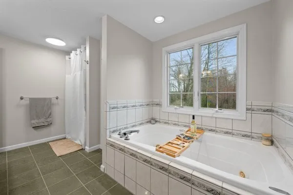 $725,000 | 7 Nellie's Way, Dudley, MA 01571
