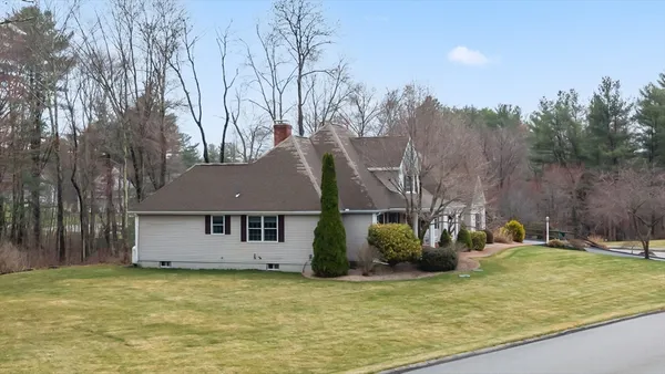 $725,000 | 7 Nellie's Way, Dudley, MA 01571
