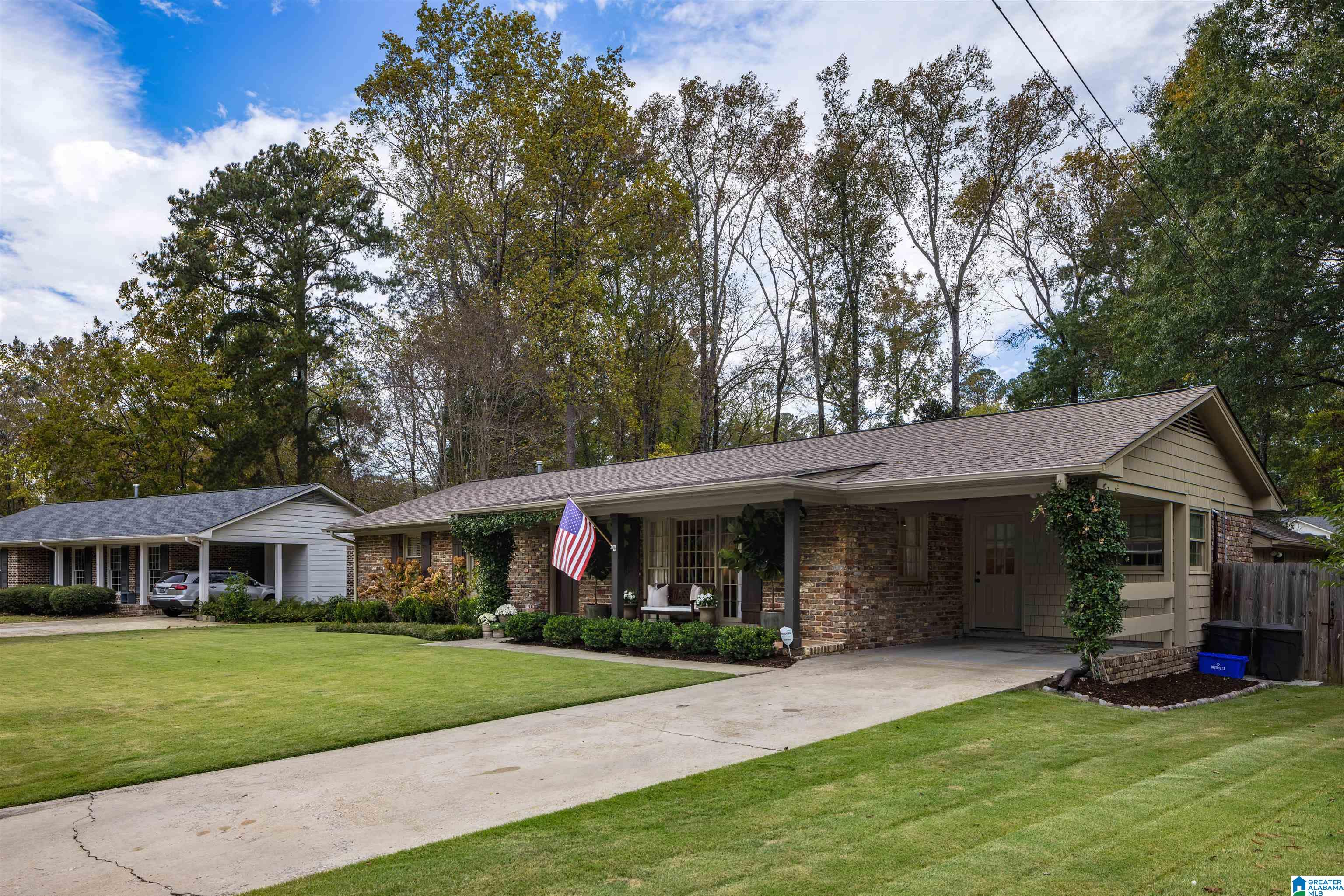 4324 Mountaindale Road Birmingham, AL 35213 - Photo 2 of 45