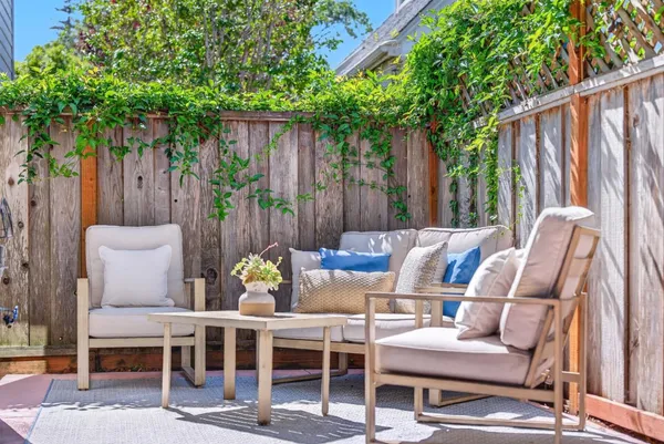 $945,000 | 141 Southampton Lane, Unit A, Santa Cruz, CA 95062