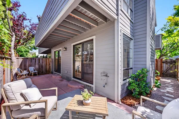 $945,000 | 141 Southampton Lane, Unit A, Santa Cruz, CA 95062