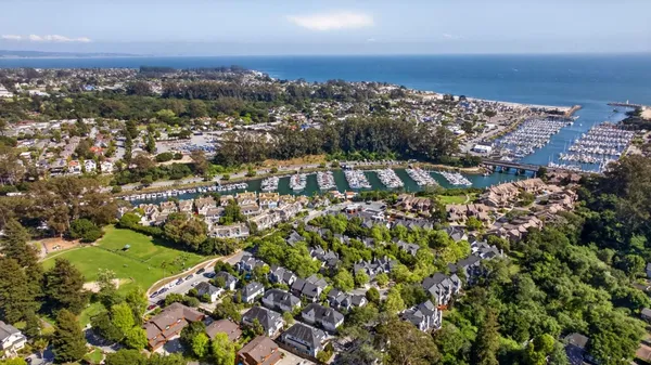$945,000 | 141 Southampton Lane, Unit A, Santa Cruz, CA 95062