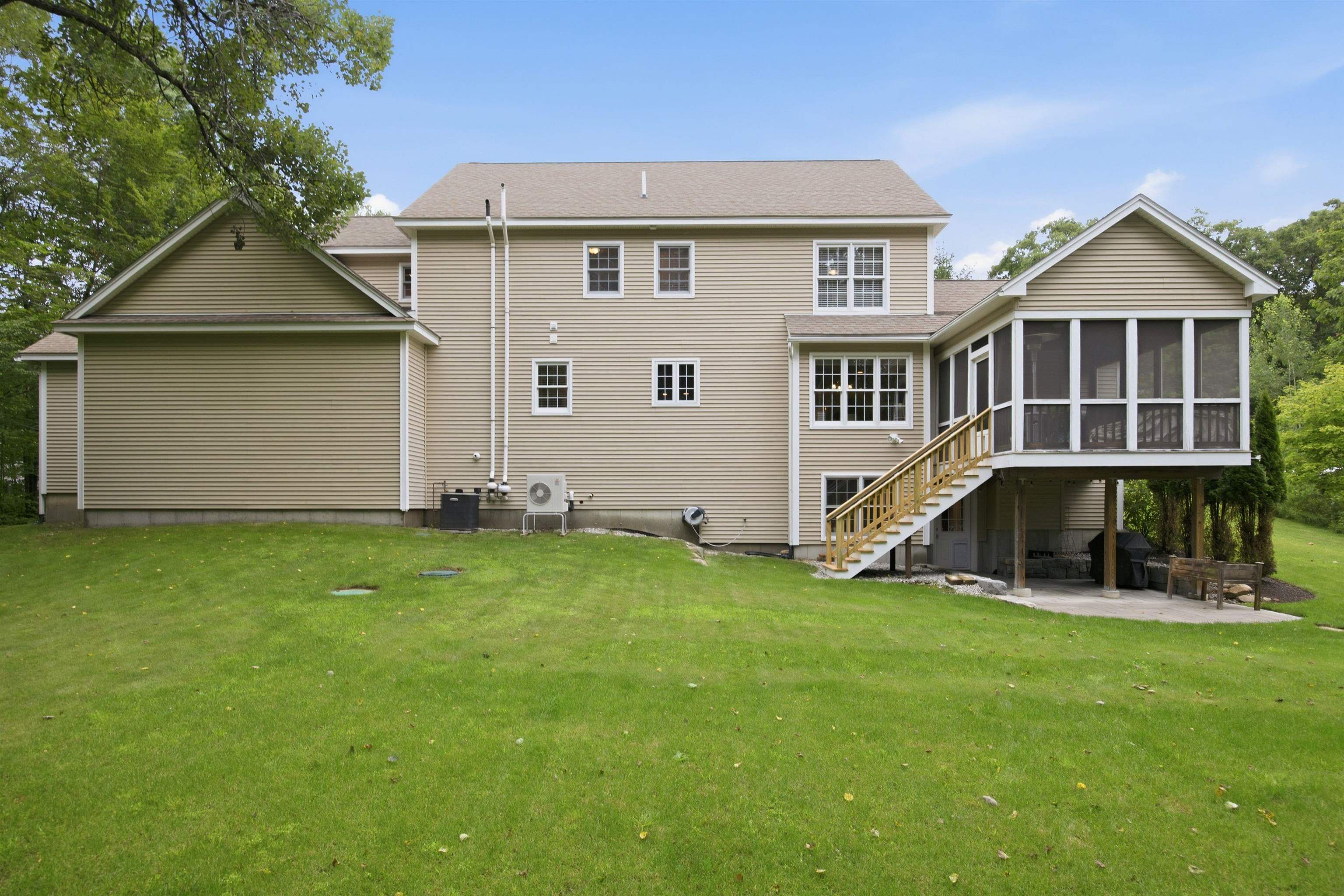 26 Emerson Road Concord, NH 03301 - Photo 3 of 56