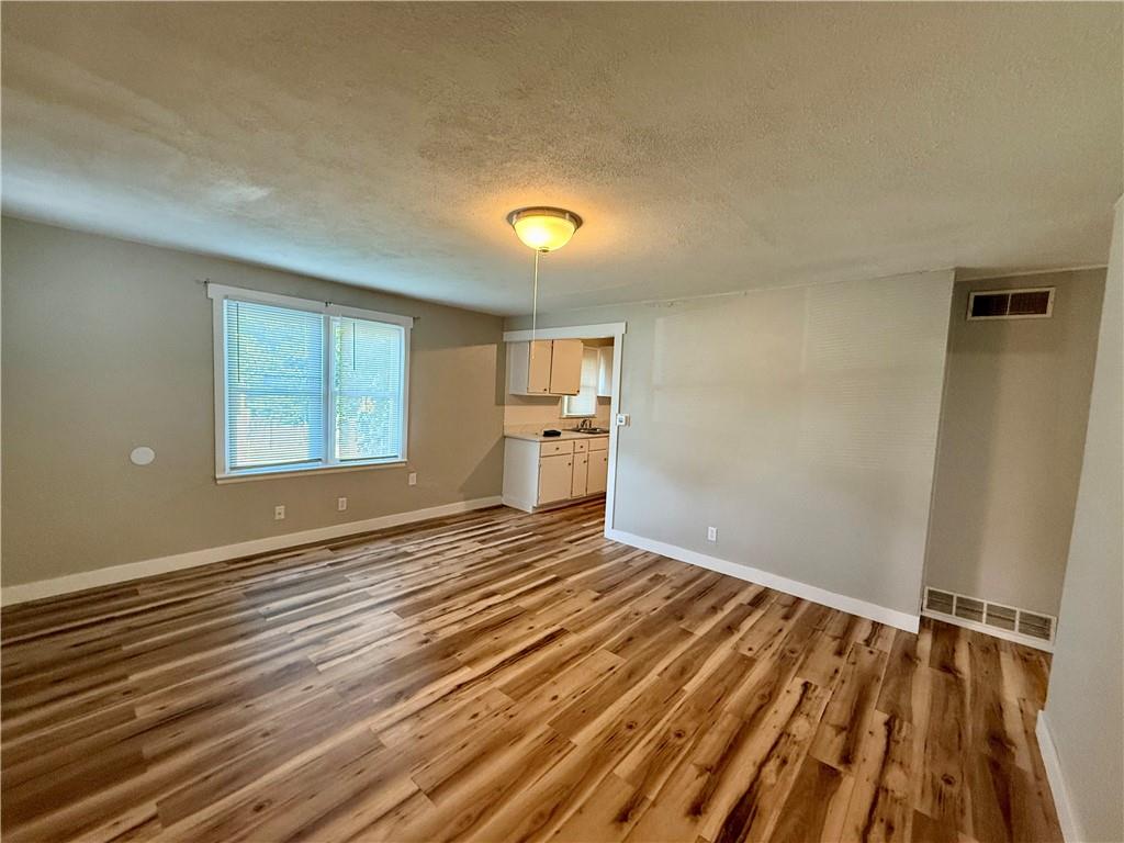 5941 Raytown Road Raytown, MO 64133 - Photo 17 of 38