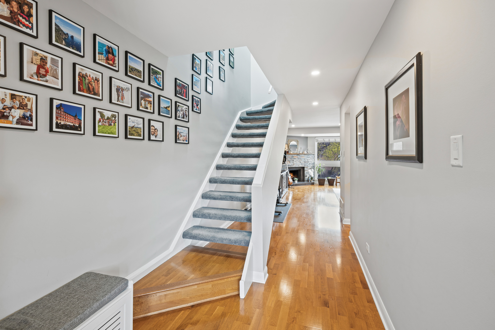 1644 North Mohawk Street, Unit B Chicago, IL 60614 - Photo 8 of 19