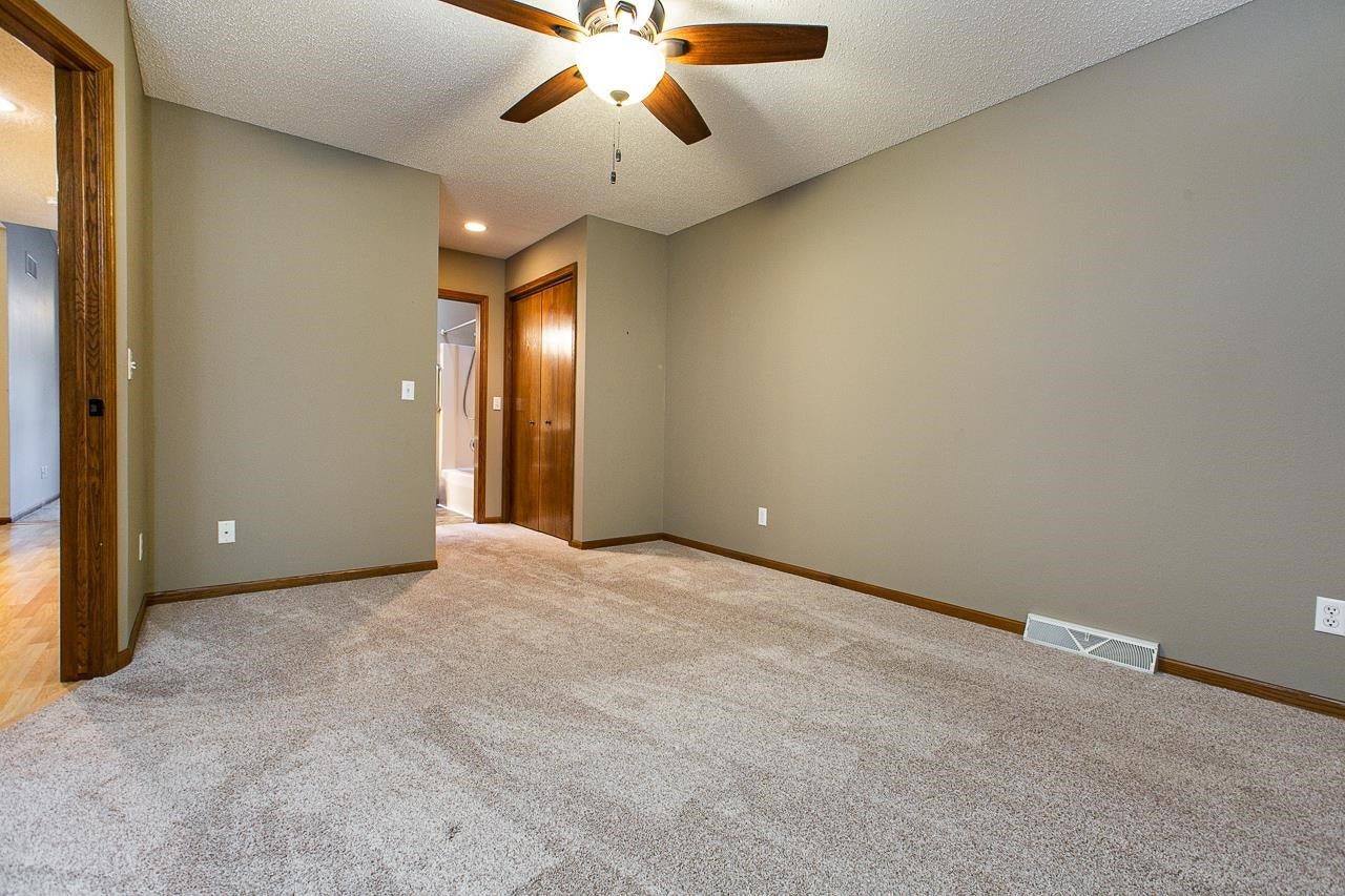 2165 Crown Point Road Dubuque, IA 52002 - Photo 19 of 35 Gallery Image 19