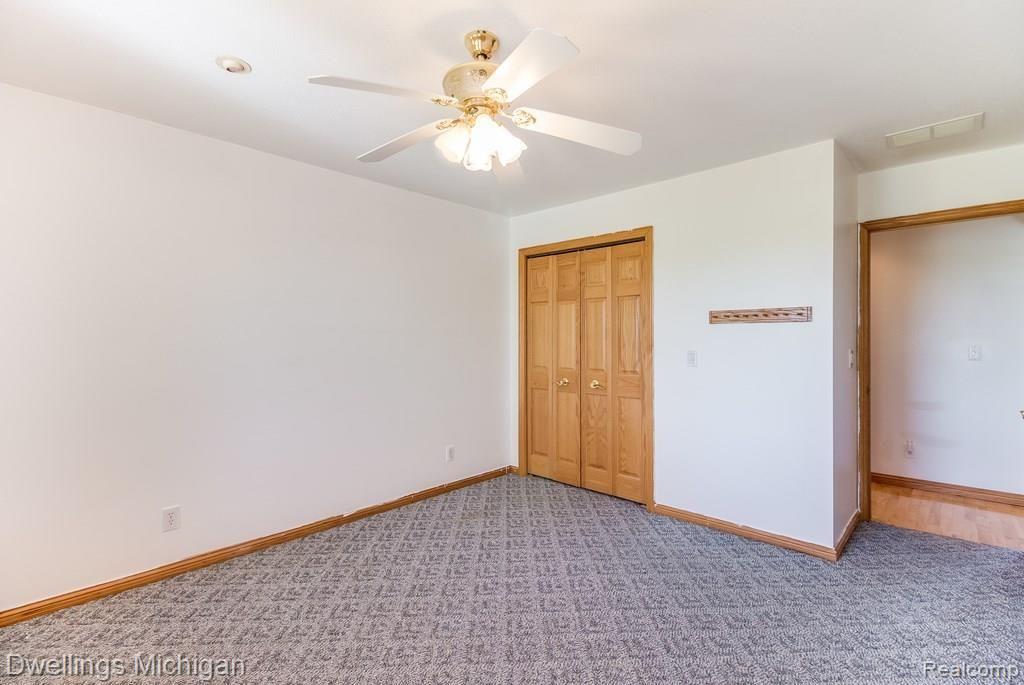 6041 Trombley Road Newport, MI 48166 - Photo 27 of 33 bed31.jpg