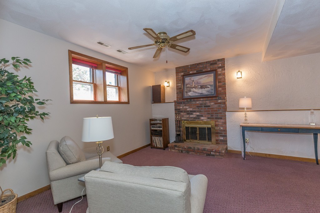 32 Upland Road Burlington, MA 01803 - Photo 19 of 30 Gallery Image 19