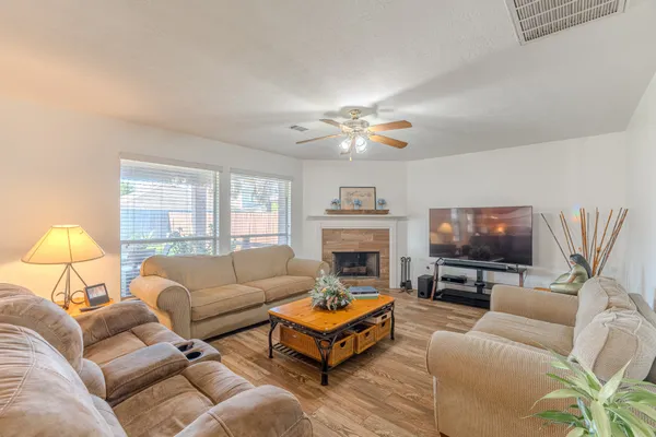 $309,990 | 25403 Barmby Drive, Tomball, TX 77375