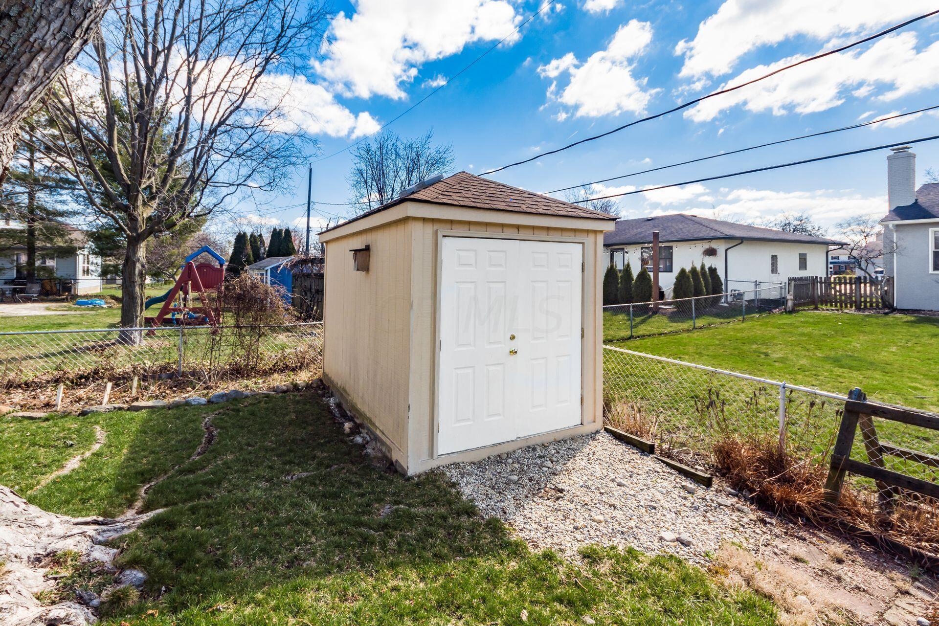 1553 Francisco Road Columbus, OH 43220 - Photo 28 of 28 037_569_M 1553 Francisco086-2