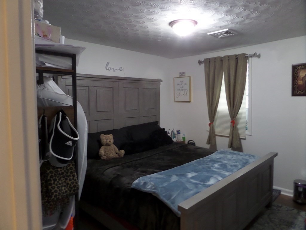 174 Jencks Street Fall River, MA 02723 - Photo 11 of 33 Gallery Image 11