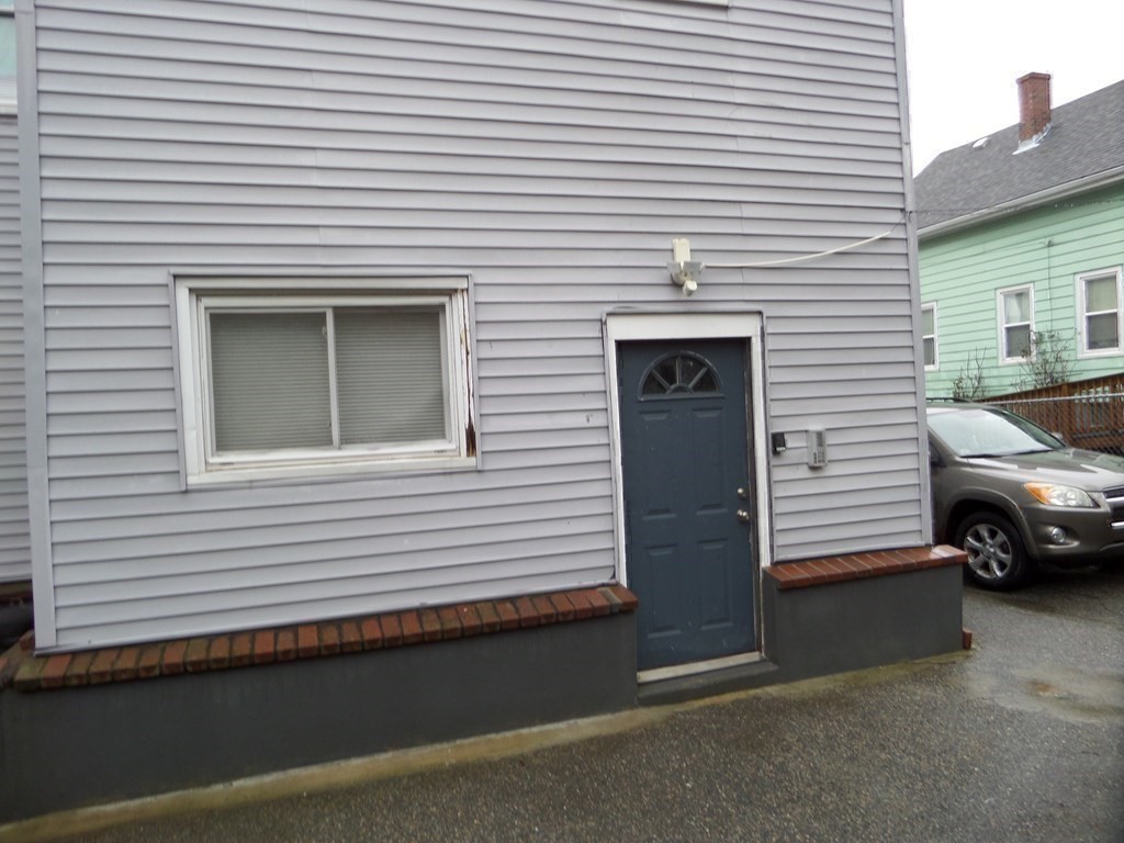 174 Jencks Street Fall River, MA 02723 - Photo 4 of 33 Gallery Image 4