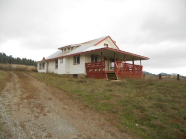 392 Phay Road Elk, WA 99009 - Photo 1 of 20