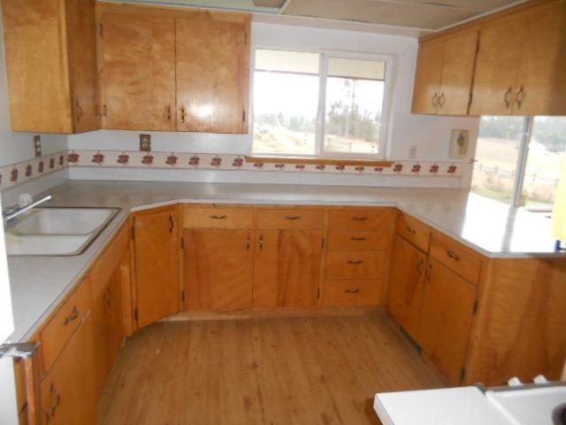 392 Phay Road Elk, WA 99009 - Photo 9 of 20