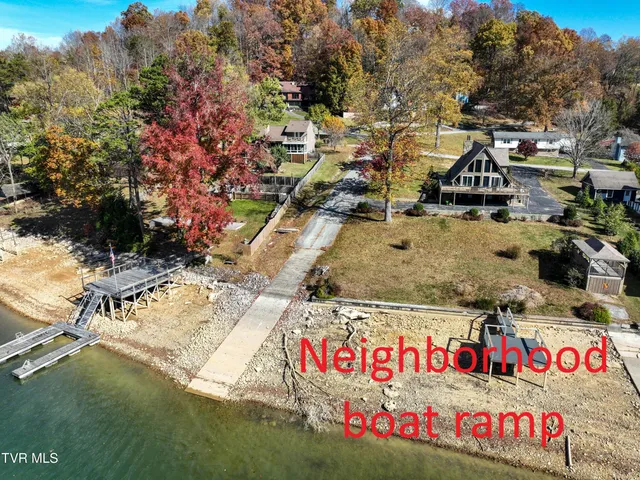 $435,000 | 395 Lakeshore Road, Bluff City, TN 37618