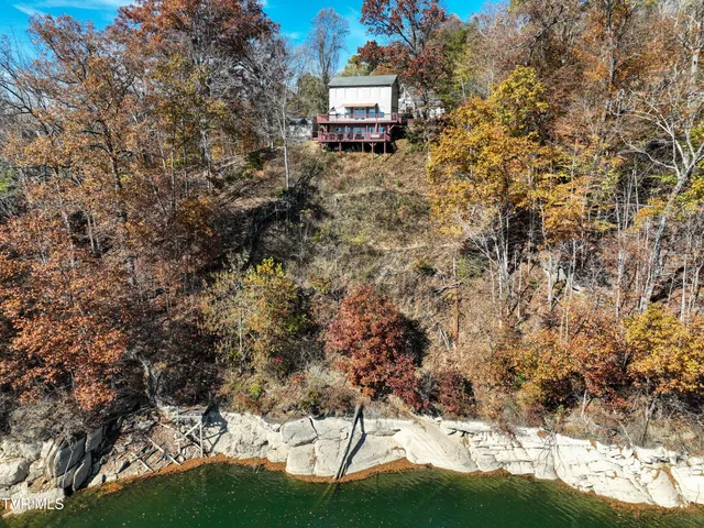 $435,000 | 395 Lakeshore Road, Bluff City, TN 37618