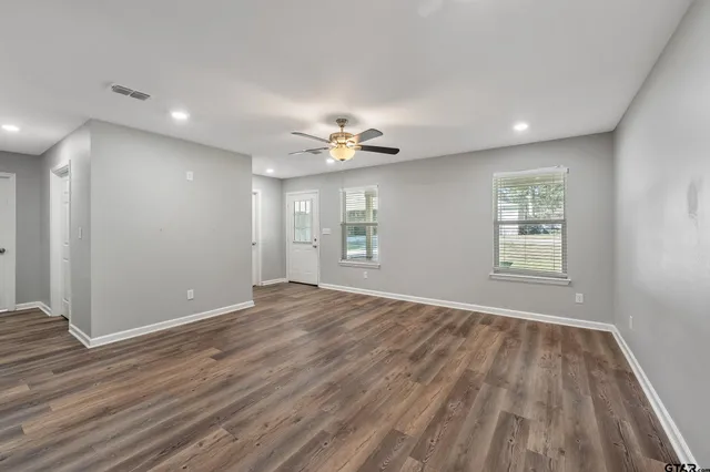 $1,500 | 487 Travis, Bullard, TX 75757