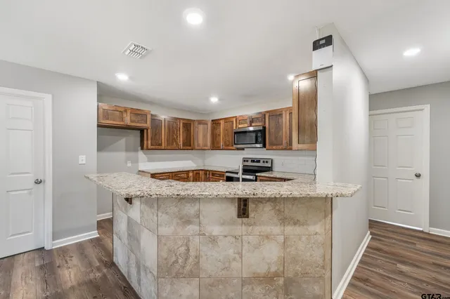 $1,500 | 487 Travis, Bullard, TX 75757