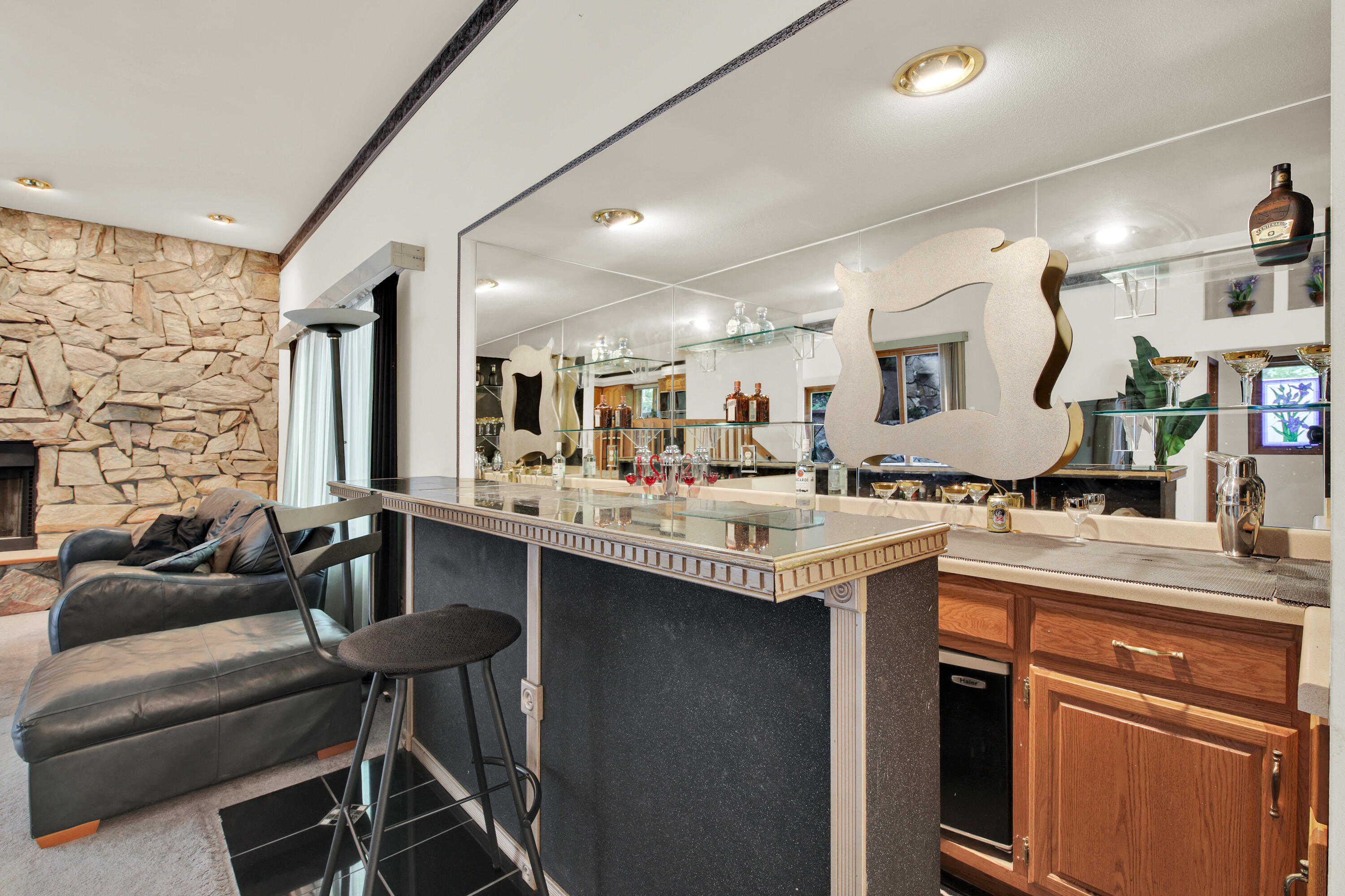 16645 Tanglewood Drive Brookfield, WI 53005 - Photo 11 of 40 16645 Tanglewood Dr-12