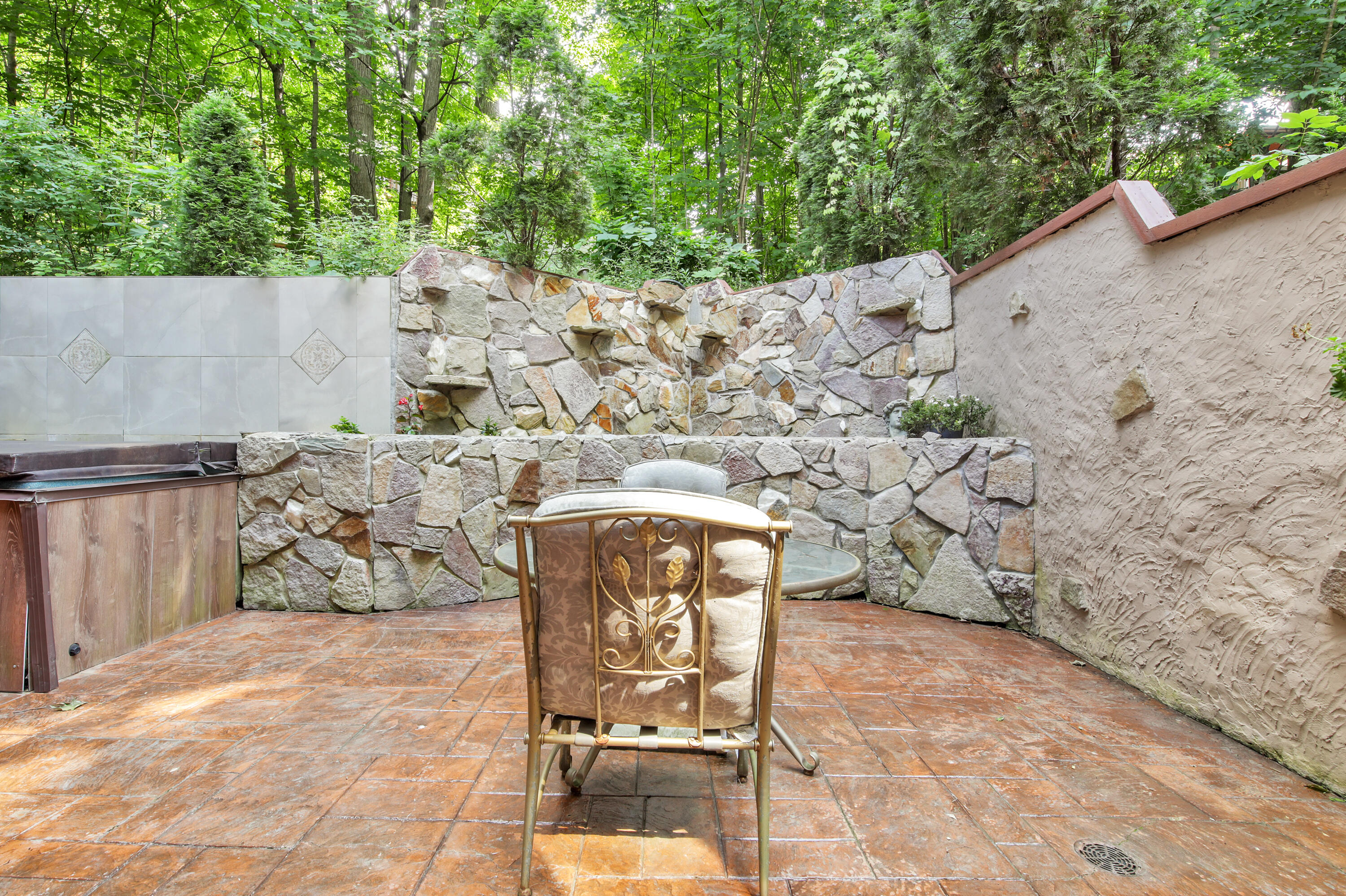 16645 Tanglewood Drive Brookfield, WI 53005 - Photo 39 of 40 16645 Tanglewood Dr-42